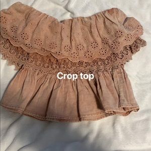 Cute crop top!